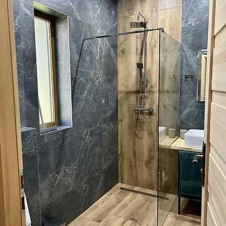 Na Starej Drodze Dağ evi